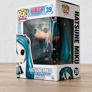 Funko Pop! (Vaulted) Vinyl Vocaloid Hatsune Miku #39 UNOPENED IN BOX Collectible